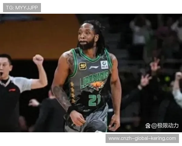 广厦防守端卡位到位